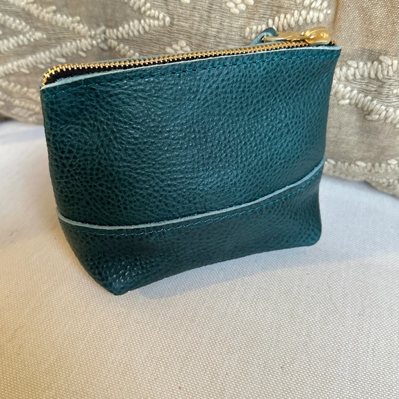 **BNNU *Premium* Small Chelsea Pouch in Lagoon from Portland Leather Goods. - Picture 3 of 7